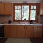 σπίτι σε ελαιώνα, House In An Olive Grove Apartman